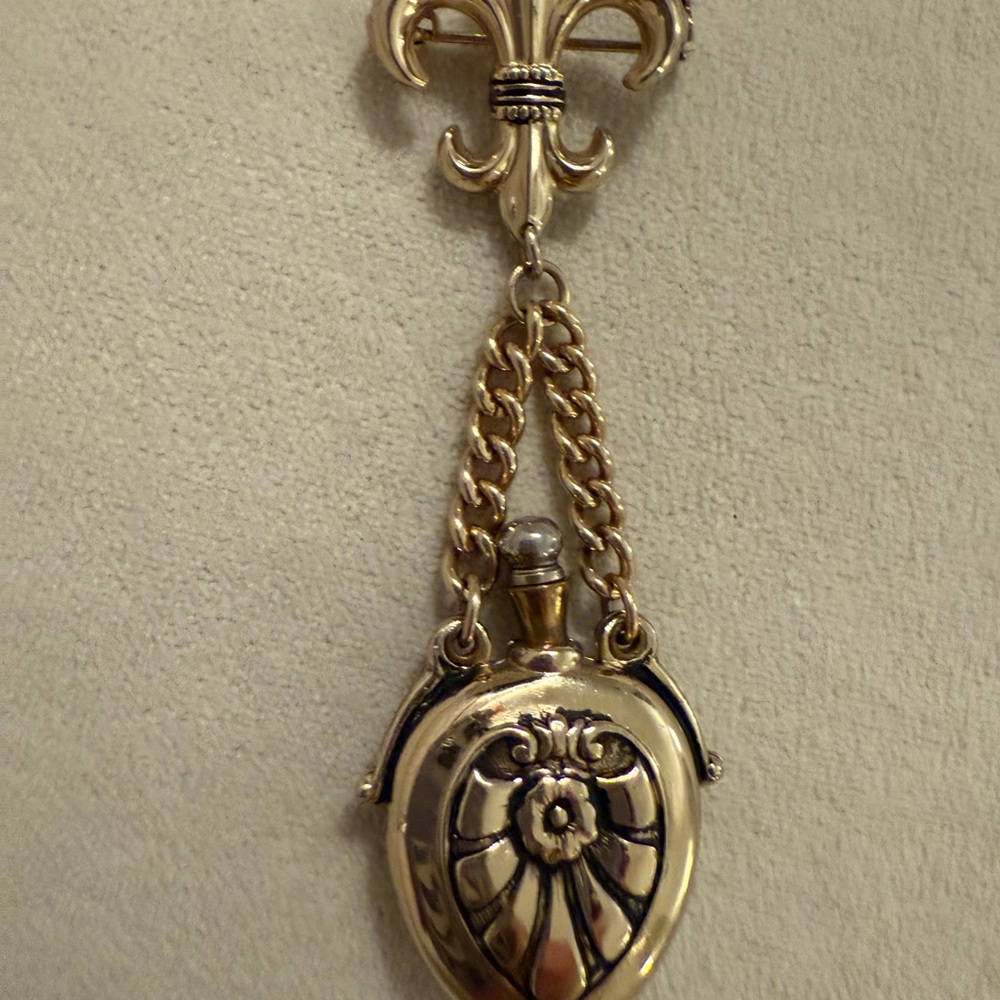 Vintage Fleur-de-lid Perfume flask pin - Picture 6 of 6